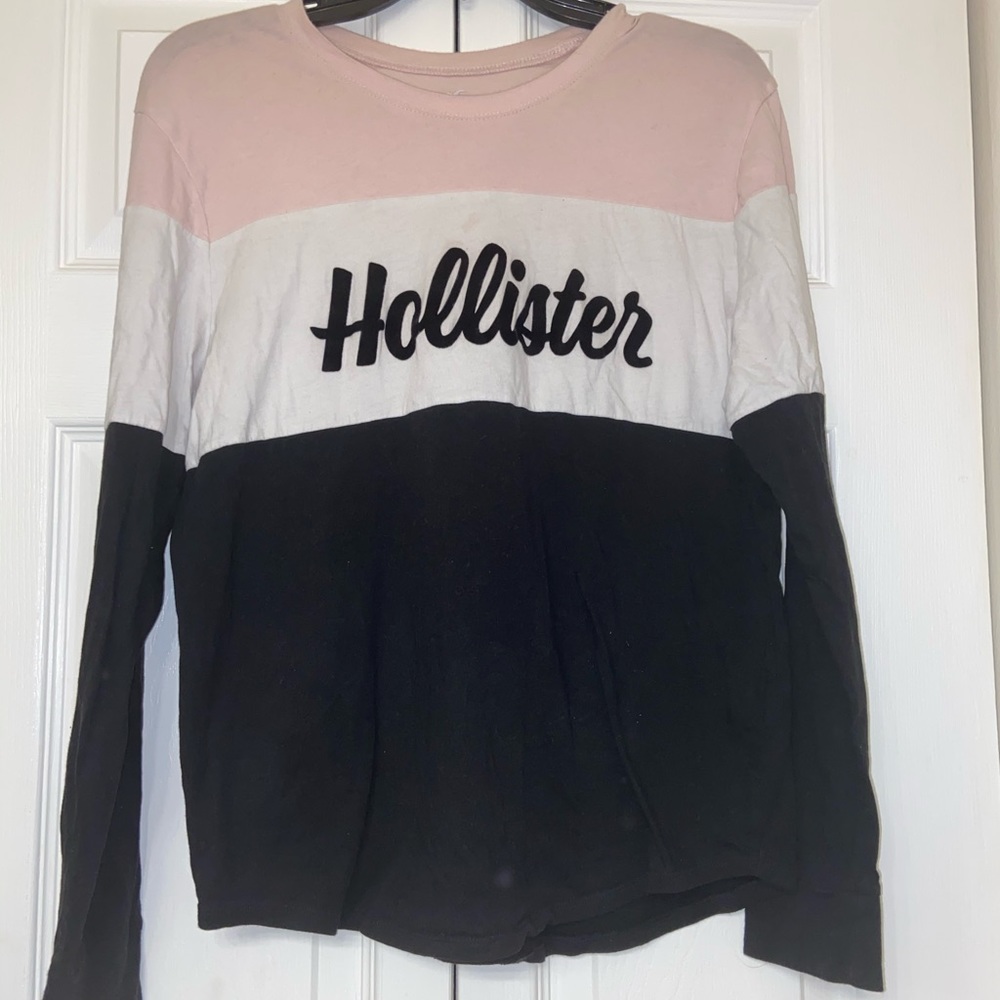 Hollister Long Sleeve T-Shirt, size: Small